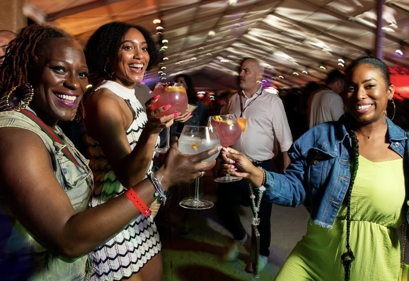 D6BEE2CB 6FD5 4B7D 832F E304F9B33E67 1 201 a